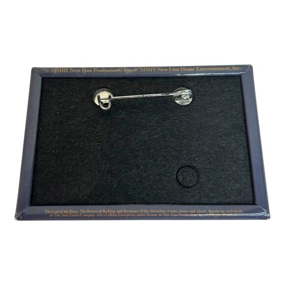 Lord Of the Rings Regurn of the King Gandalf Promotional Pinback Button 2004 - Picture 2 of 5